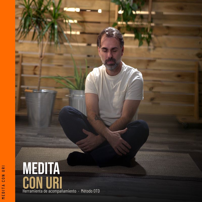 Portada de Medita con Uri